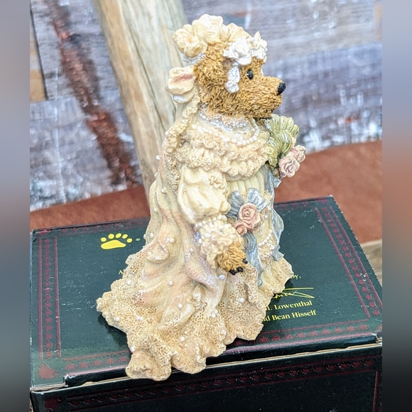 1999 Boyds Bear & Friends "Bailey the Bride" Bear Stone Collection #227712 - Picture 3 of 15